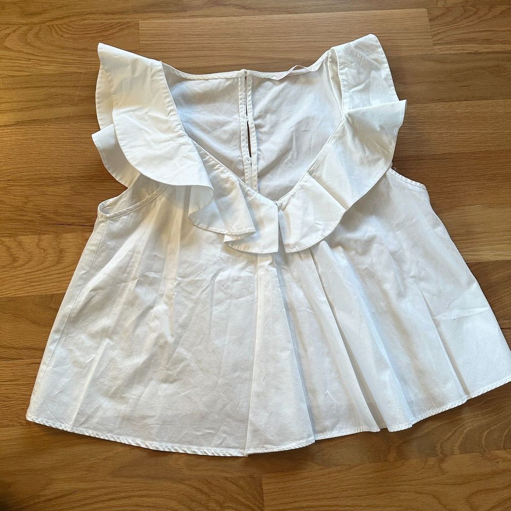 Zara White Ruffle Blouse
